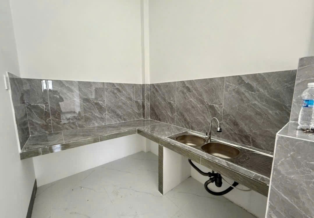 Bán nhà cấp 4 mặt tiền Nguyễn Thị Cần ,Tân Phước Tây , dt 174m2 ,2pn ,1wc , sân oto giá 1,499 tỷ 6