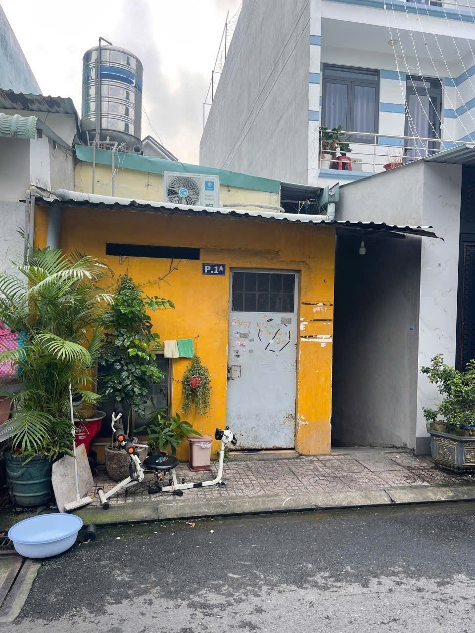 CHỈ 6.8 TỶ - CÓ NGAY NHÀ 2 MẶT TIỀN K82 TÔ KÝ - KHU QUÂN ĐỘI SẦM UẤT 5