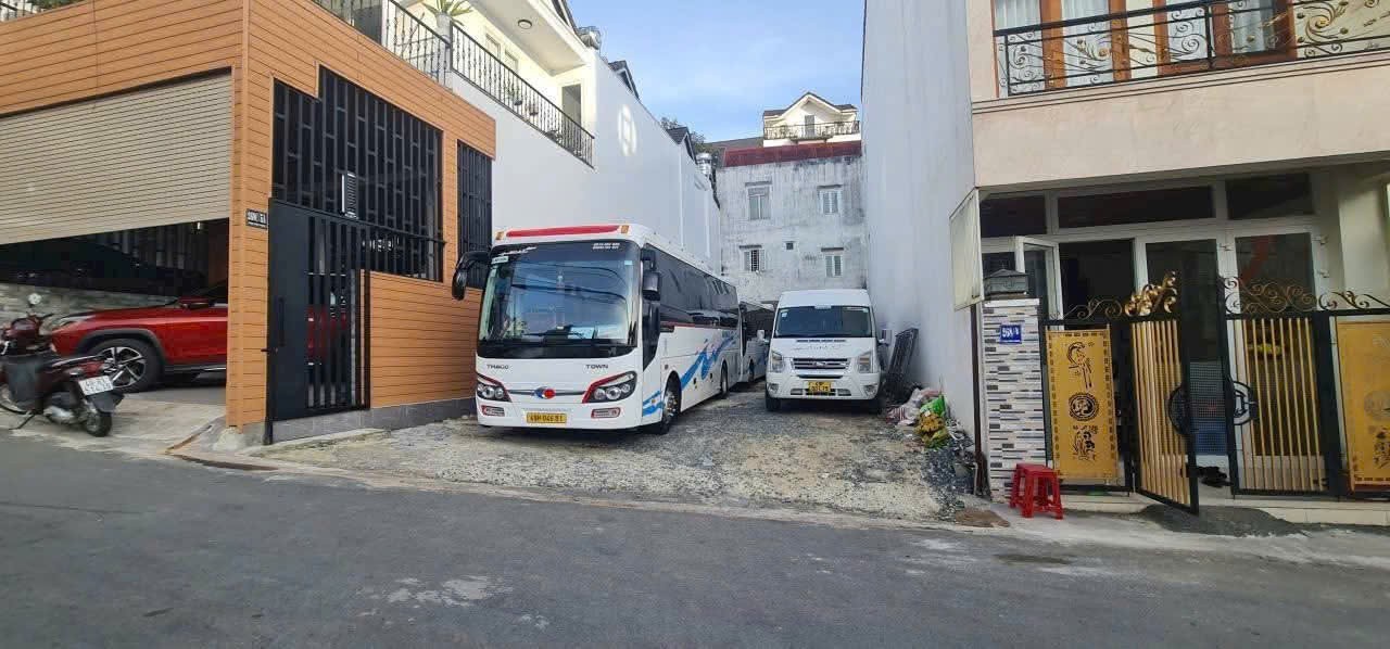 Bán lô đất 119m2 sổ riêng xây dựng mặt tiền hẻm Phan Đình Phùng phường 2 Đà Lạt giá 9.9 tỷ