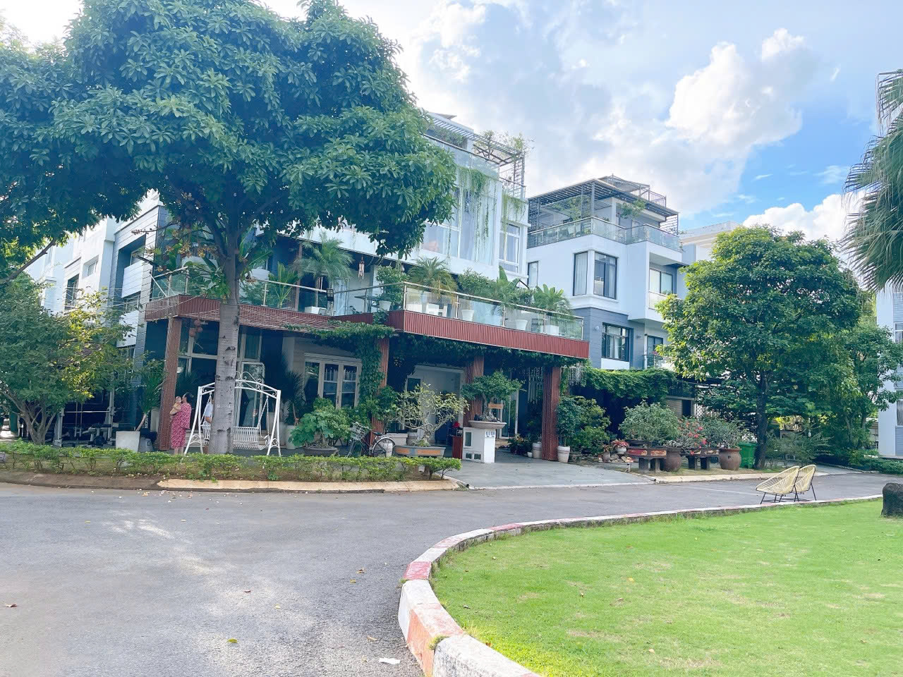 Cần bán Biệt thự Phường Phú Hữu, Quận 9, Diện tích 340m², Giá 40 Tỷ 5