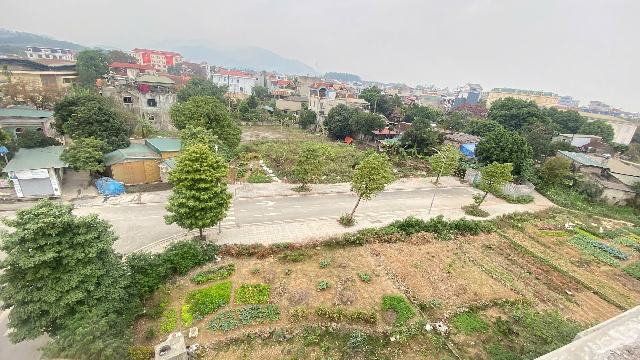 Bán gấp lô 86m2 sẵn sổ đỏ 2 mặt tiền giá đầu tư, đất đô thị trung tâm TT Lương Sơn (BP sang sổ) 2