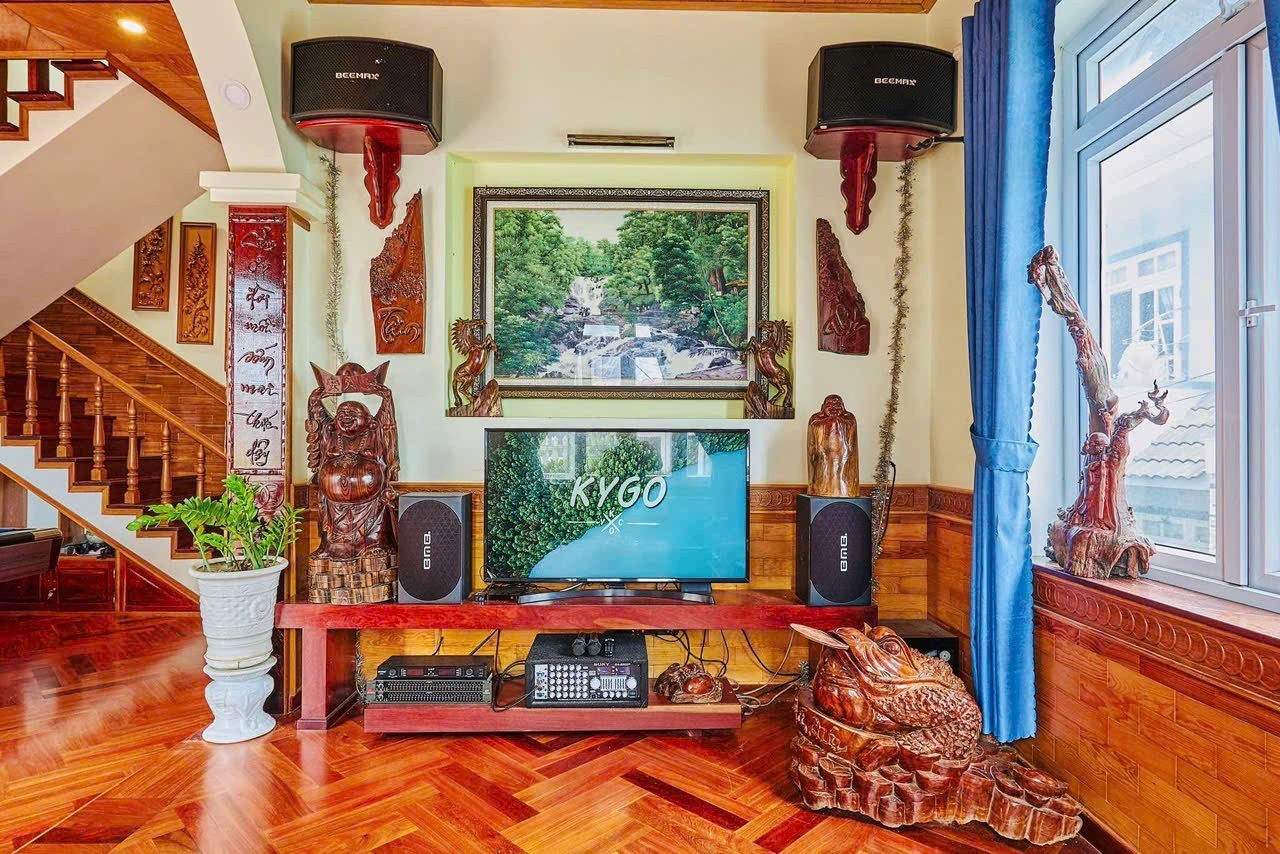 CHO THUÊ VILLA TRIỆU VIỆT VƯƠNG P4 TP ĐÀ LAT.GIÁ 20TR 2