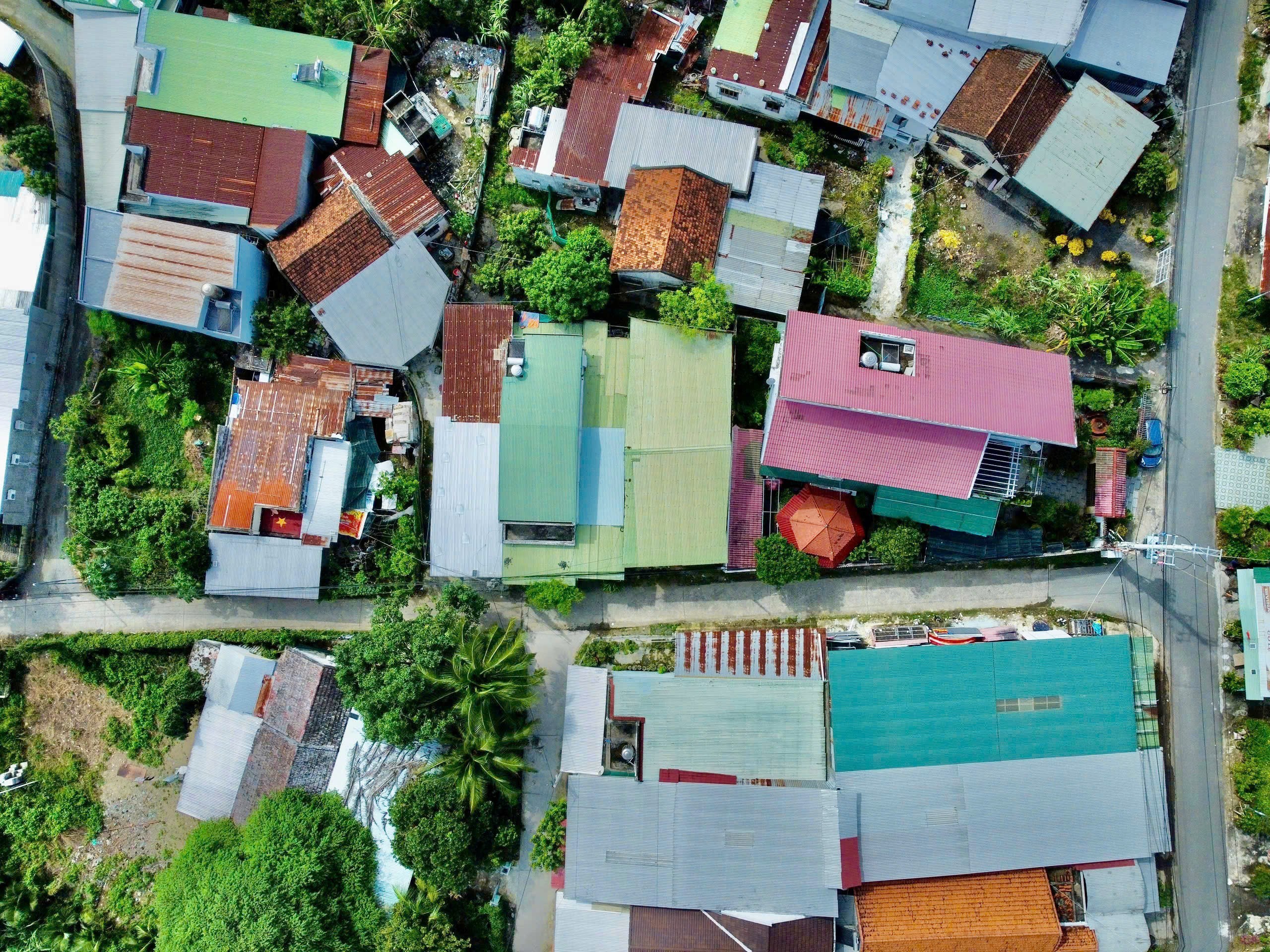 BÁN LÔ GÓC 2 MẶT TIỀN TẠI DIÊN TOÀN, TRUNG TÂM XÃ, CHIA ĐƯỢC 3 LÔ ĐẸP. 2