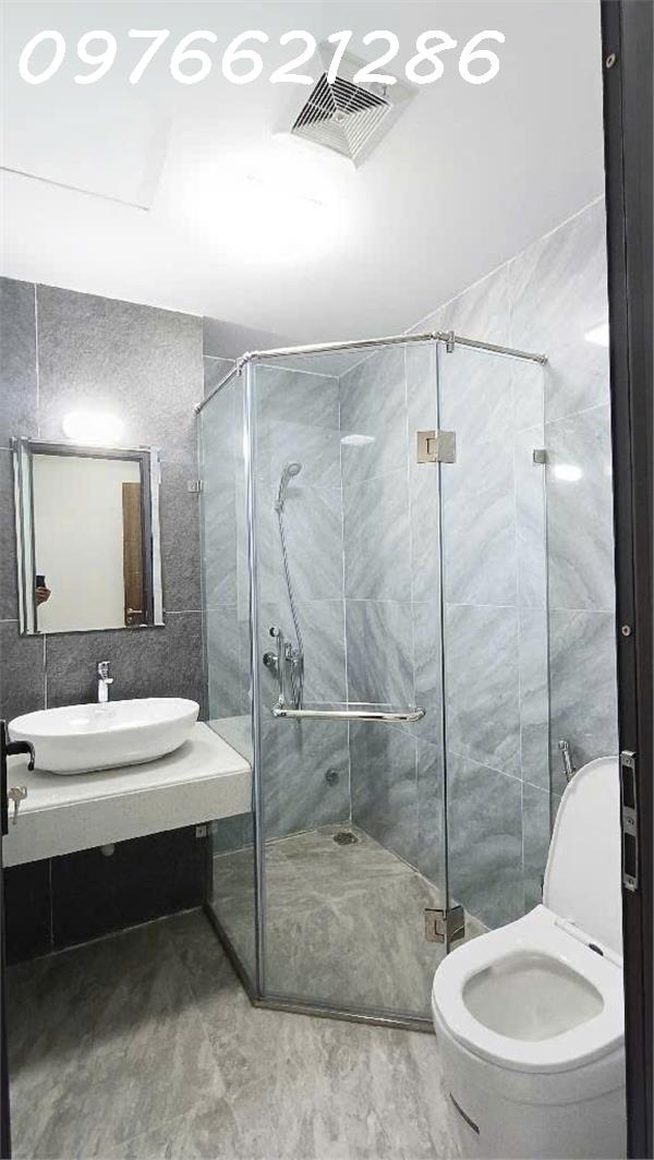 Nhà đẹp - giá tốt-BÁN NHÀ VIỆT HƯNG – LONG BIÊN NHÀ MỚI KÍNH COONG – FULL NỘI THẤT – CÁCH 5M RA 4