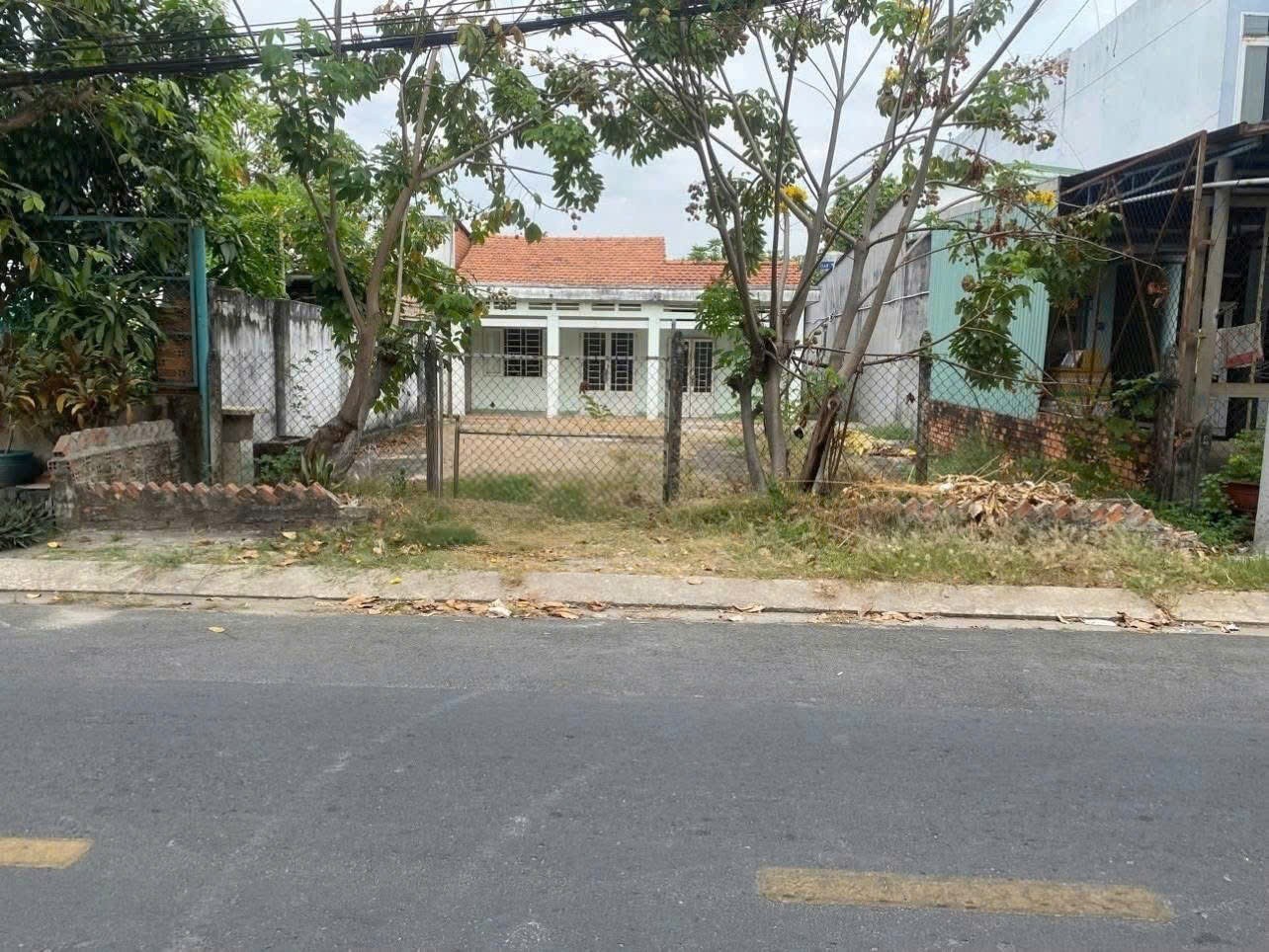 ĐẤT KHỦNG TẶNG NHÀ C4 (9.5X40) MẶT TIỀN TÂN THỚI NHÌ 02 – CÁCH QL22 CHỈ 100M 2