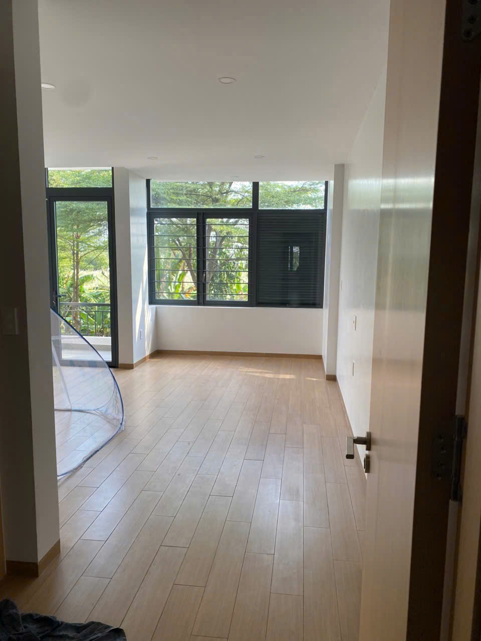 Cho thuê Nhà mặt tiền Phường Phước Long B, Quận 9, Diện tích 328m², Giá 40 Triệu/tháng