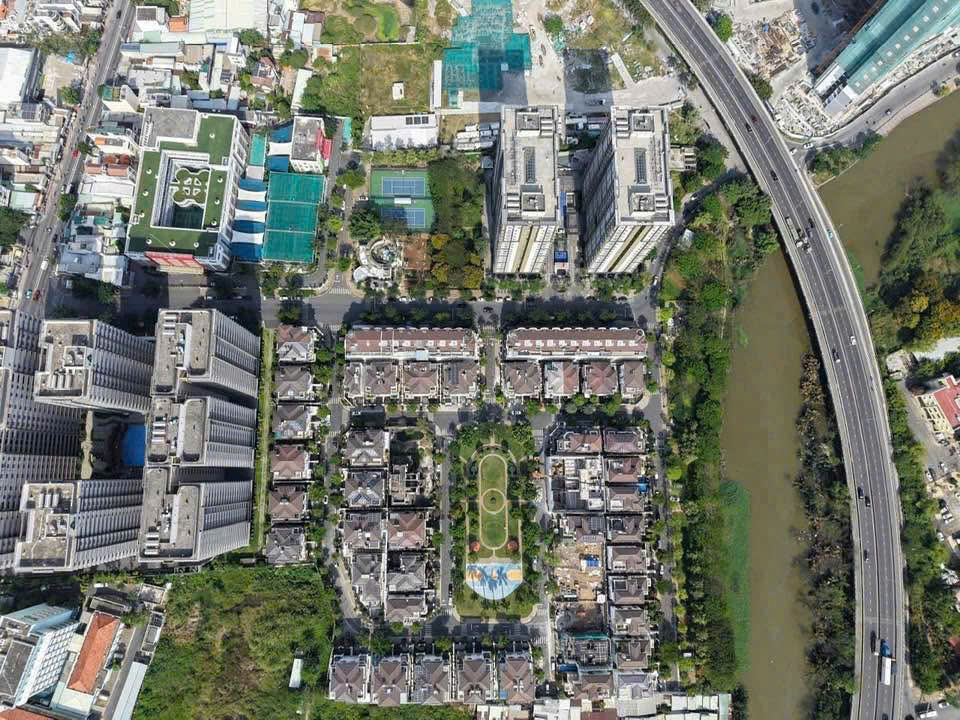 Cần bán Nhà mặt tiền Phường Tân Phú, Quận 7, Diện tích 120m², Giá 32 Tỷ 2