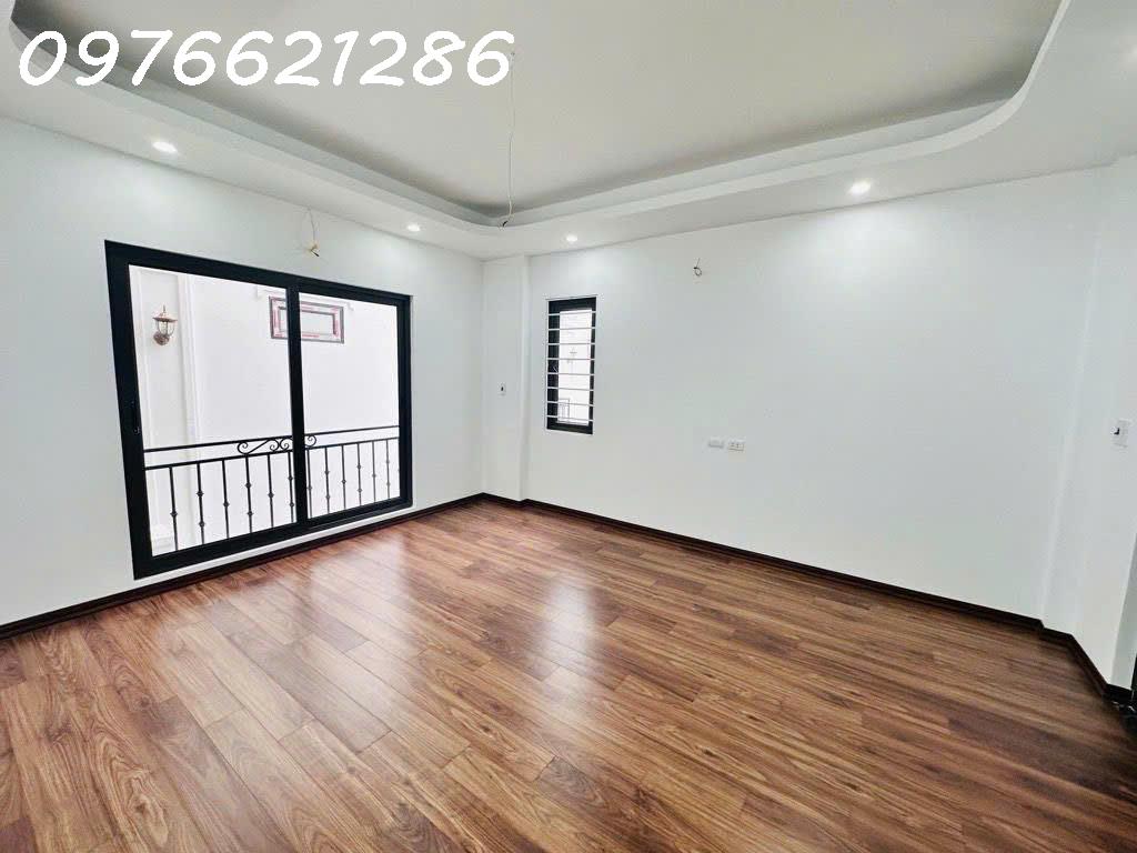 BÁN NHÀ MỚI TINH THANH AM – 30m² – GIÁ 6,7 TỶ3 THOÁNG – CĂN GÓC ĐẦU TIÊN – THIẾT KẾ 5 TẦNG HIỆN 3