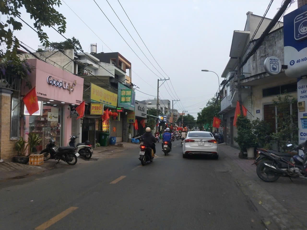 Nhà c4 trương văn hải 95m 8.7 tỷ
