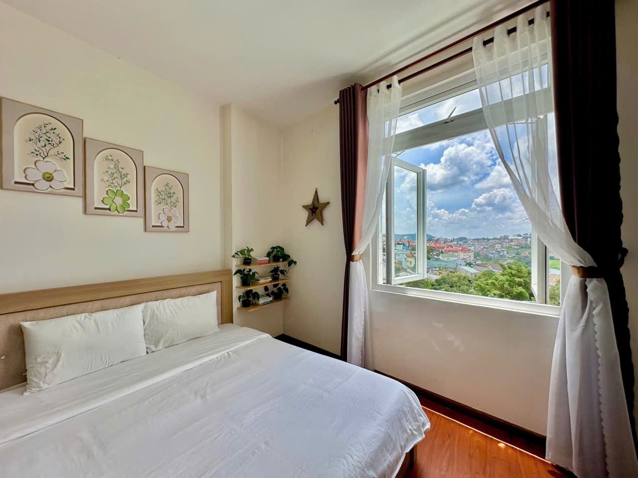 Cho thuê và sang nhượng homestay villa đường Nguyễn Trung Trực - Đà Lạt giá 35 triệu 5