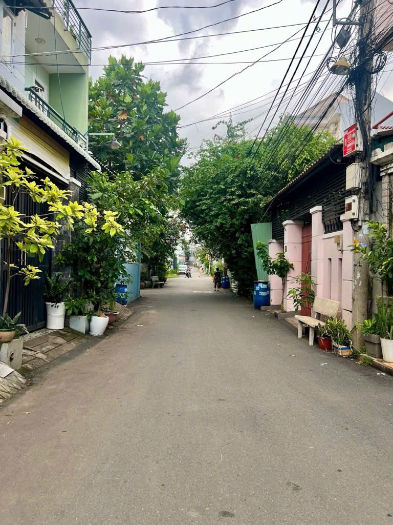 NHÀ MỚI ĐÓN TẾT - 4 LẦU - Ô TÔ ĐẬU CỬA-  LÃ XUÂN OAI - TĂNG NHƠN PHÚ A 4