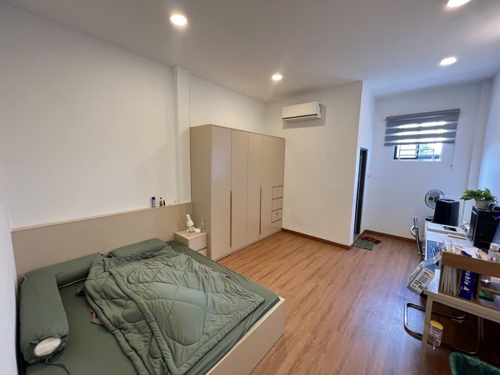 NHÀ MỚI ĐÓN TẾT - 2 LẦU - Ô TÔ ĐẬU CỬA NGÀY ĐÊM - LÊ VĂN VIỆT- F TĂNG NHƠN PHÚ B - NGAY VINCOM 4