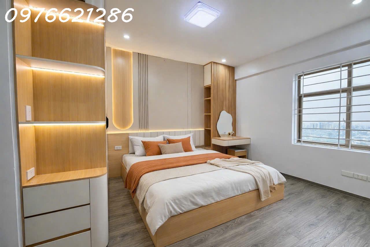 Bán CHUNG CƯ 3 NGỦ – LÔ GÓC – FULL NỘI THẤT – Ở NGAY – K2-VIỆT HƯNG – 6,x TỶ 2