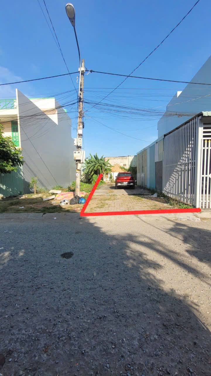 Bán nền thổ cư mt đường số 9, KDC Gò Đen , xã Phước Lợi dt 105m2 giá 2,85 tỷ 3