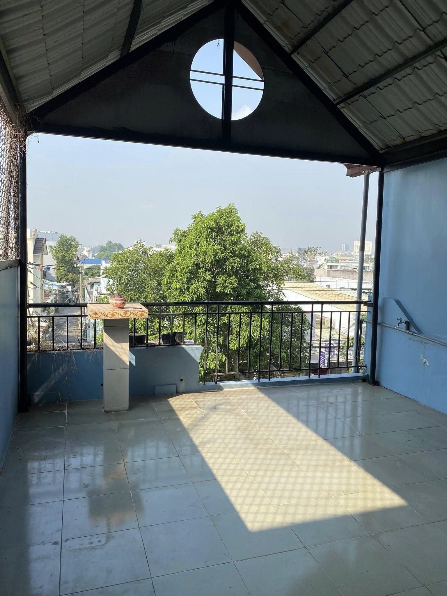 Cho thuê nhà 1T22L mặt tiền Lý Văn Sâm 5