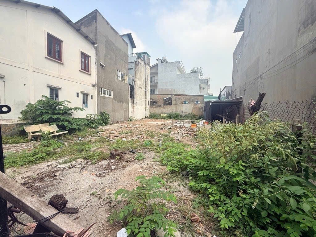 BÁN ĐẤT TRUNG TÂM  - QUẬN 9 - SÁT CẠNH VINCOM QUẬN 9 - NGÃ TƯ THỦ ĐỨC - 245M2 NGANG 10M - GIÁ 2