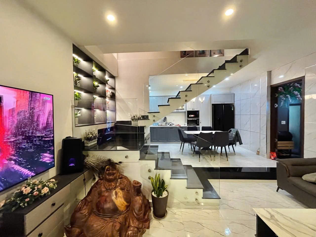 CHO THUÊ VILLA TRẦN HƯNG ĐẠO – P.10, TP. ĐÀ LẠT GIÁ 20TR 2