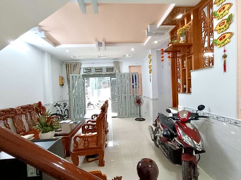 BÁN NHÀ Đ.TÔN ĐẢN- CÁCH 50M RA MT XE HƠI- TRƯỚC NHÀ RỘNG 3M- LƯU THÔNG VĨNH KHÁNH- HOÀNG DIỆU- 4