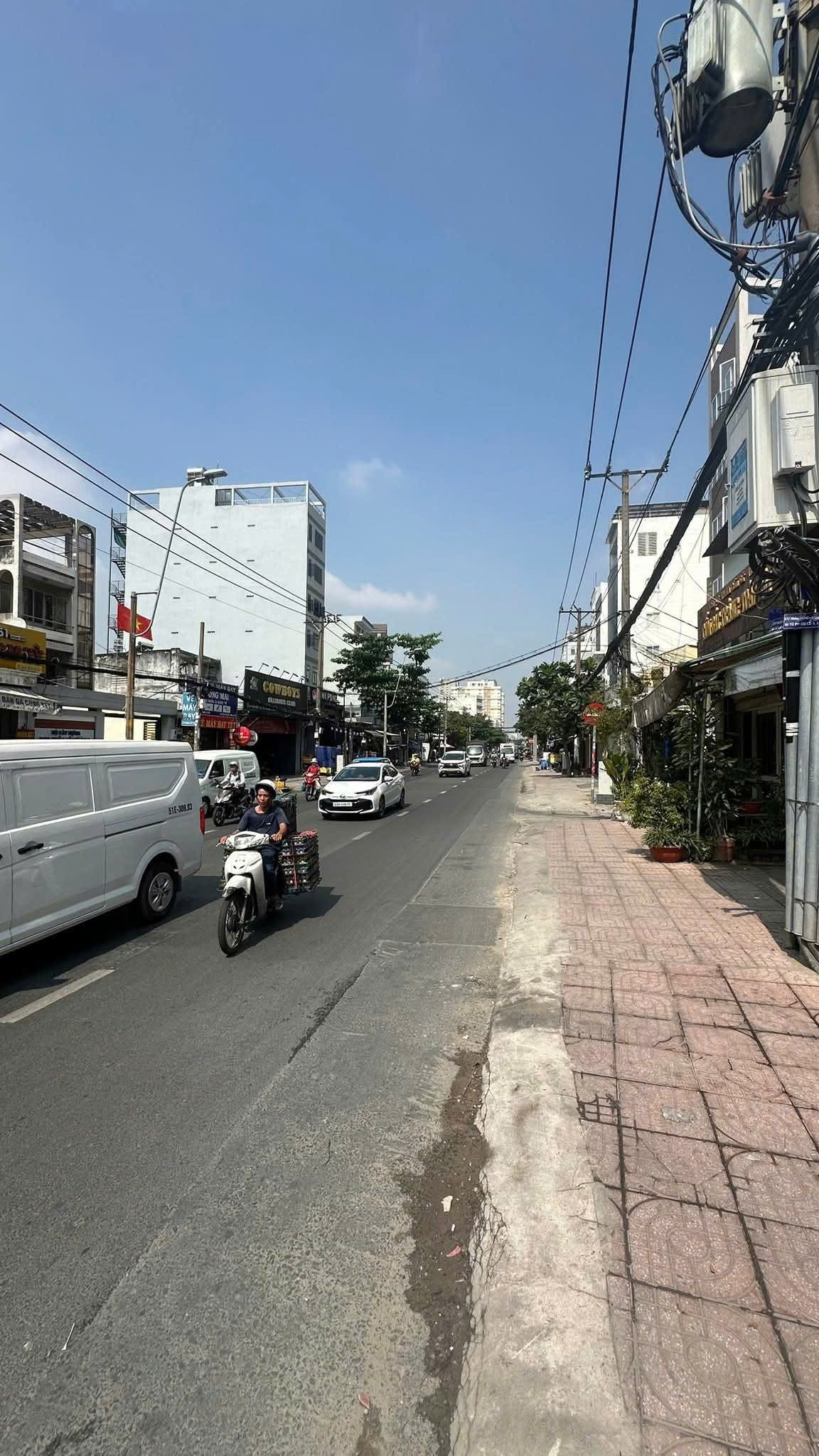 CHỦ NGỘP BÁN GẤP TRƯỚC TẾT- GẶP KHÁCH THIỆN CHÍ CHỐT NGAY 2