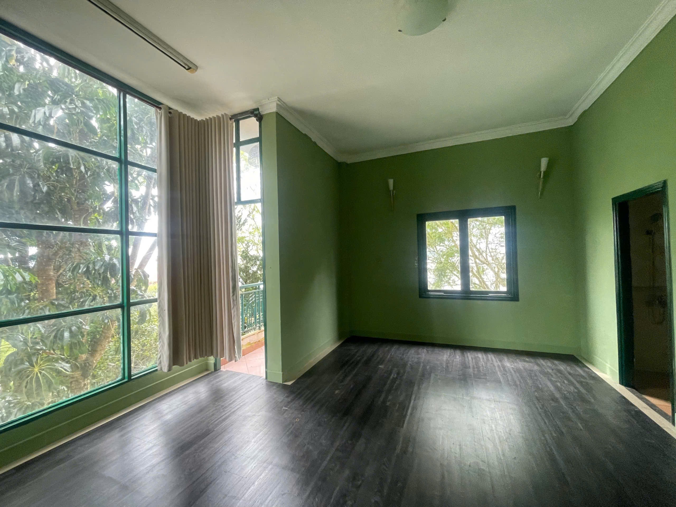 Cho thuê villa sân vườn đường Nguyễn Hữu Cảnh Phường 8 Đà Lạt giá 68 triệu 4