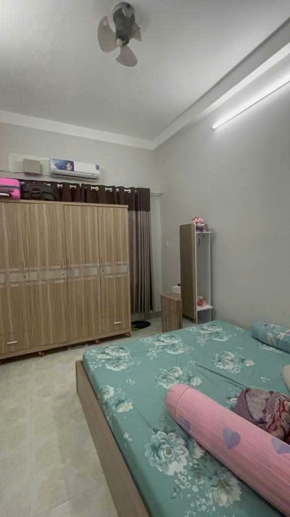 CHỦ GẤP BÁN , GIẢM GIÁ MẠNH - NHÀ 3 LẦU - NGAY CHỢ THỦ ĐỨC - F TRƯỜNG THỌ 3