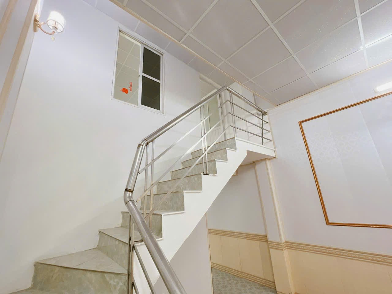 Nhà C4 đẹp tổ 5, Quang Minh. Chủ mới chỉ việc xách đồ về ở. Gần khu công nghiệp 3