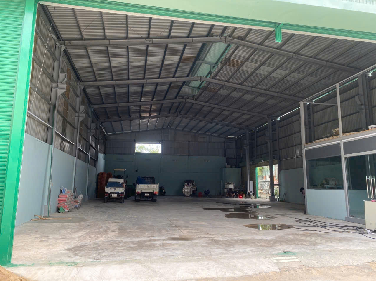 Cho thuê Đất Phường Phú Hữu, Quận 9, Diện tích 800m², Giá 100 Triệu/tháng