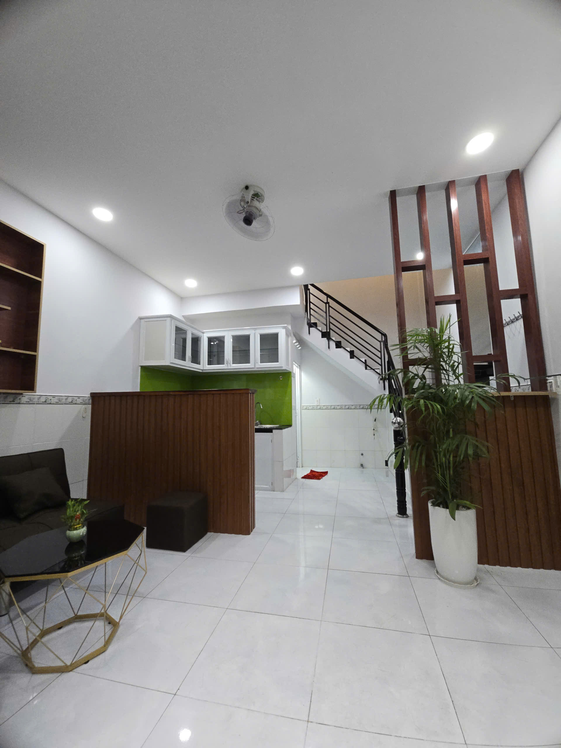 BÁN NHÀ GẦN AEON TÂN PHÚ XE HƠI ĐỖ CỔNG 24M2 2 TẦNG SHR CHỈ 3.05 TỶ