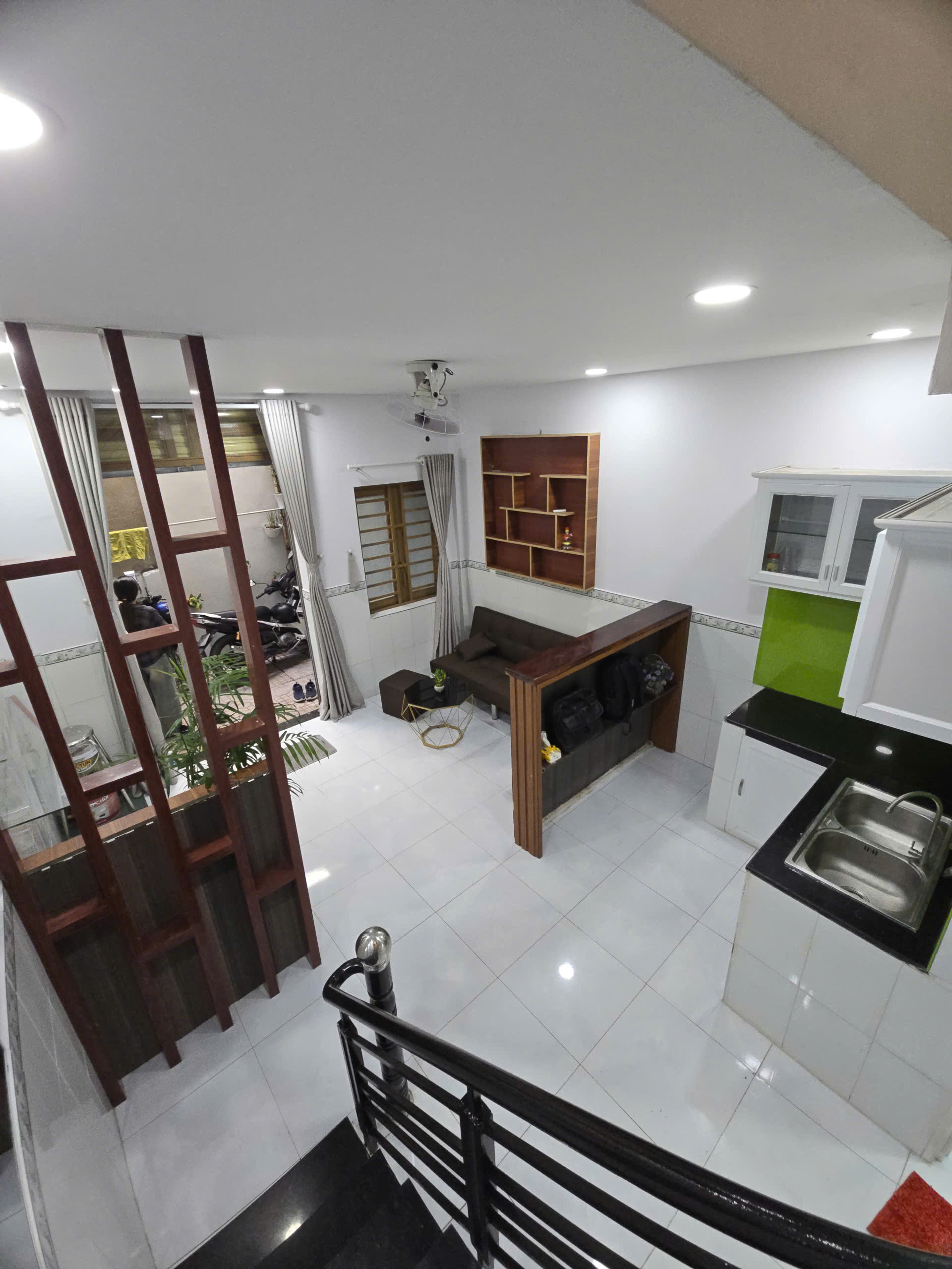 BÁN NHÀ GẦN AEON TÂN PHÚ XE HƠI ĐỖ CỔNG 24M2 2 TẦNG SHR CHỈ 3.05 TỶ 5