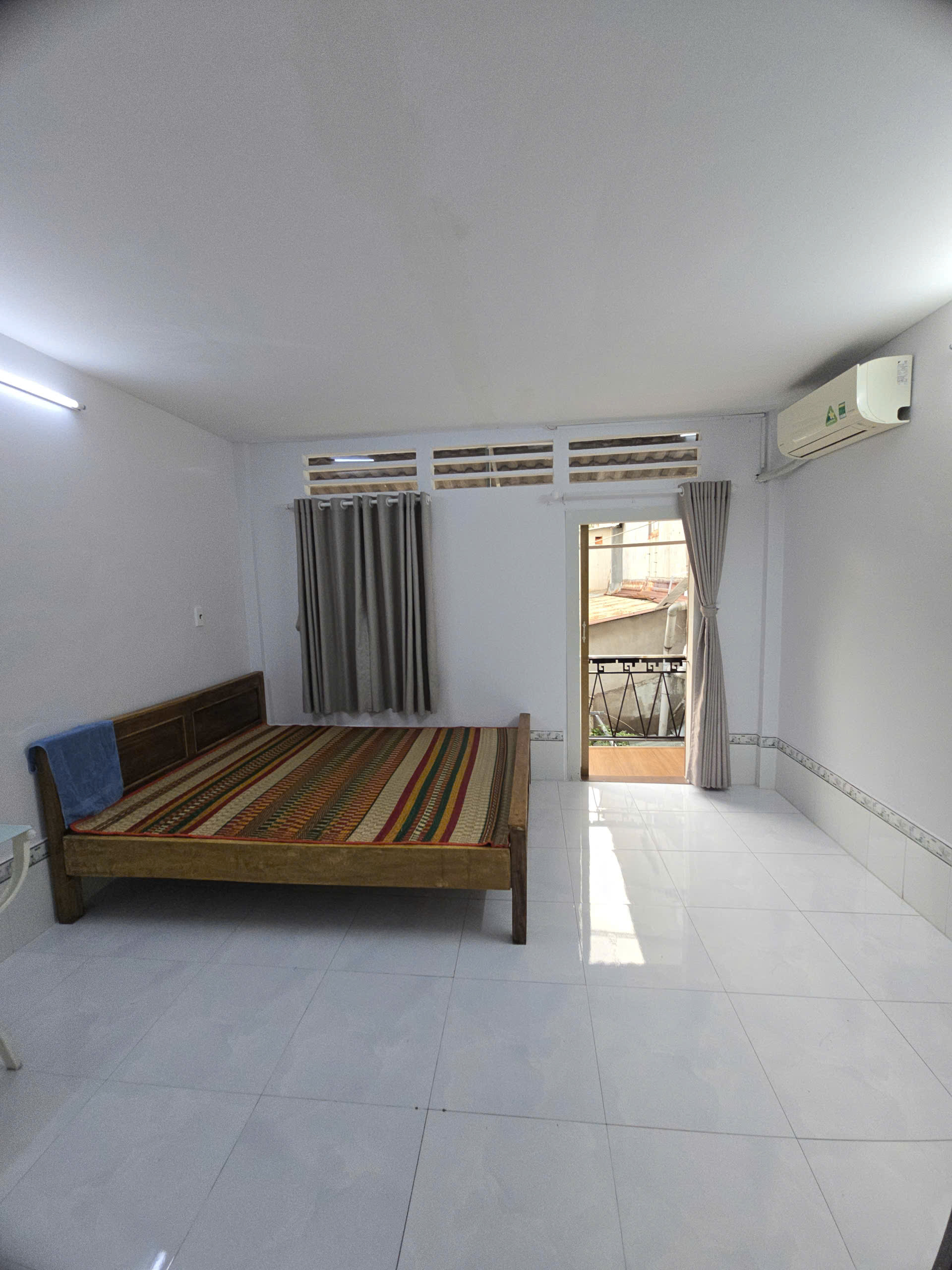 BÁN NHÀ GẦN AEON TÂN PHÚ XE HƠI ĐỖ CỔNG 24M2 2 TẦNG SHR CHỈ 3.05 TỶ 7