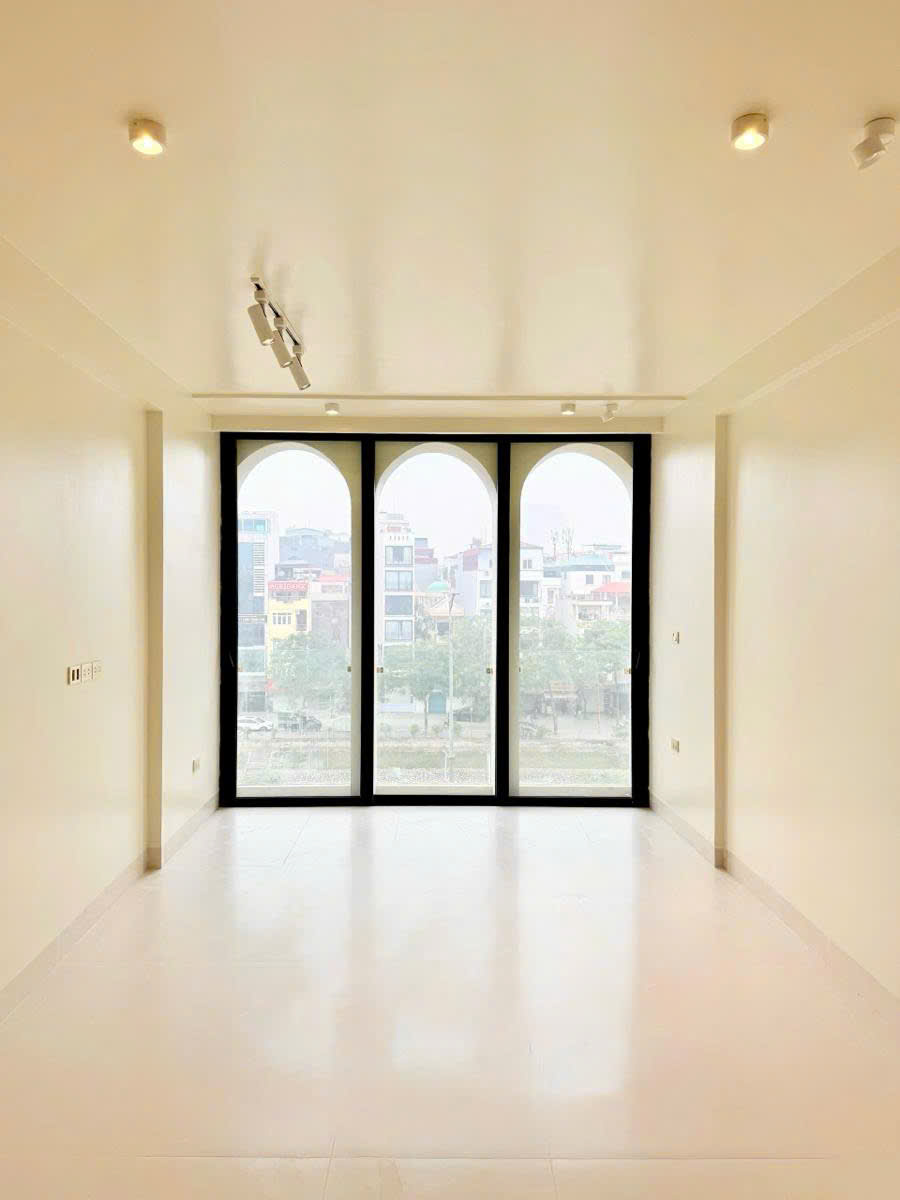 Mặt Phố Đường Bưởi 50M2 9 Tầng 1 Hầm 31.9 Tỷ 2 mặt thoáng trước sau 4