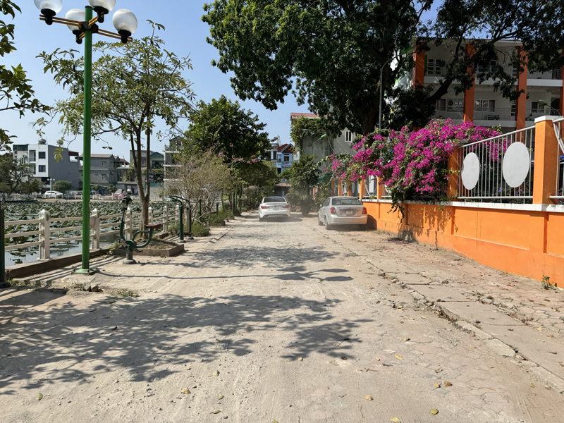 Cần bán 35m2 đất view hồ sen thoáng mát ngõ 303 Phúc Lợi. Đường ô tô tránh, gần chợ 3