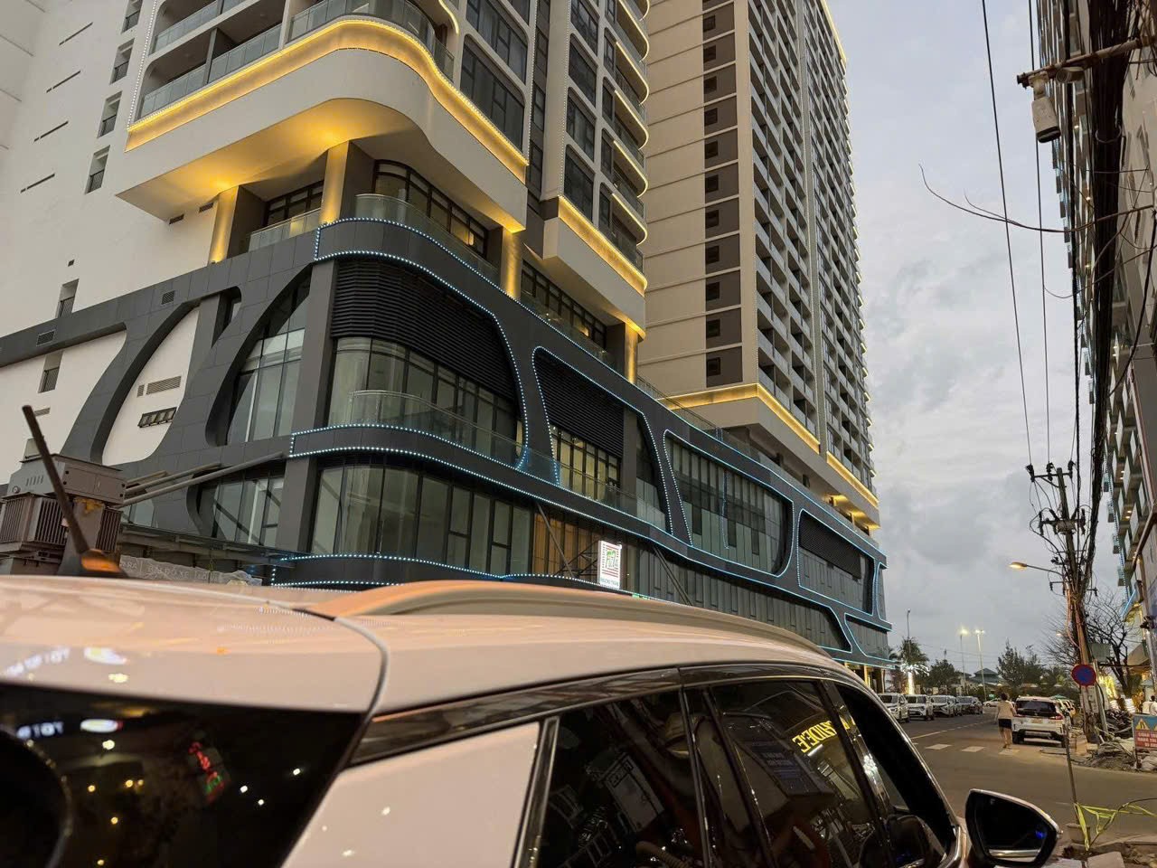 KHÁCH SẠN 5 SAO – BIỂN MỸ KHÊ – VÕ NGUYÊN GIÁP, ĐÀ NẴNG