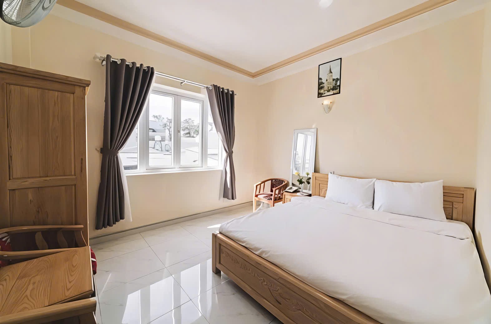 Cho thuê KHÁCH SẠN TRUNG TÂM ĐÀ LẠT 12 phòng giá 30tr 3