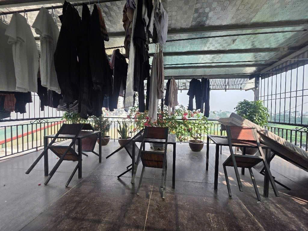 Chính chủ bán gấp nhà ĐH Tự Nhiên- Nguyễn Trãi 95 m2 sổ đỏ giá chỉ 30 triệu/m2 3