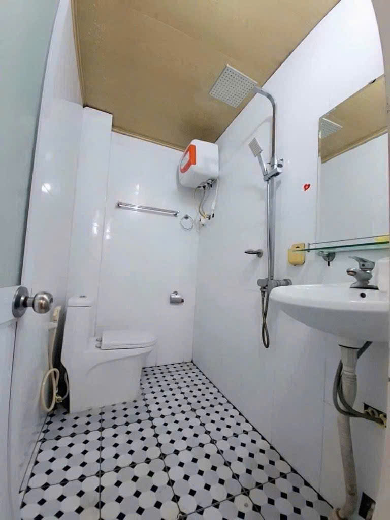 Nhà lô góc oto đỗ cửa, kinh doanh đẹp 3