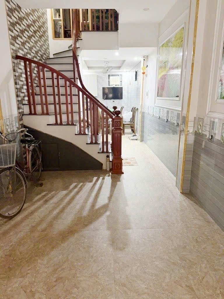 Nhà ngõ thông, kinh doanh, dòng tiền ổn định