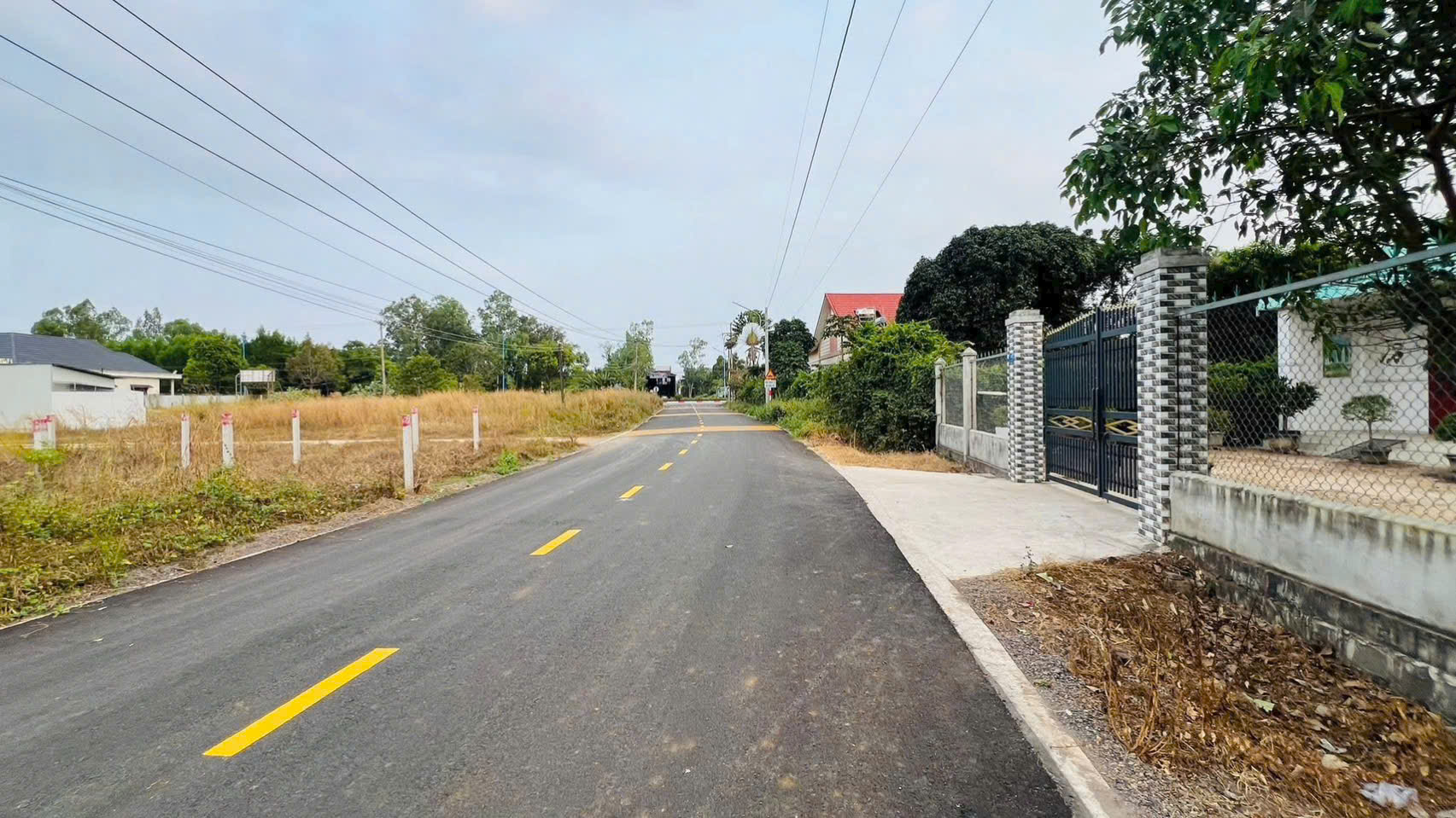 BÁN GẤP TRƯỚC TẾT – ĐẤT TRUNG TÂM ĐẤT ĐỎ – GIÁ MỀM