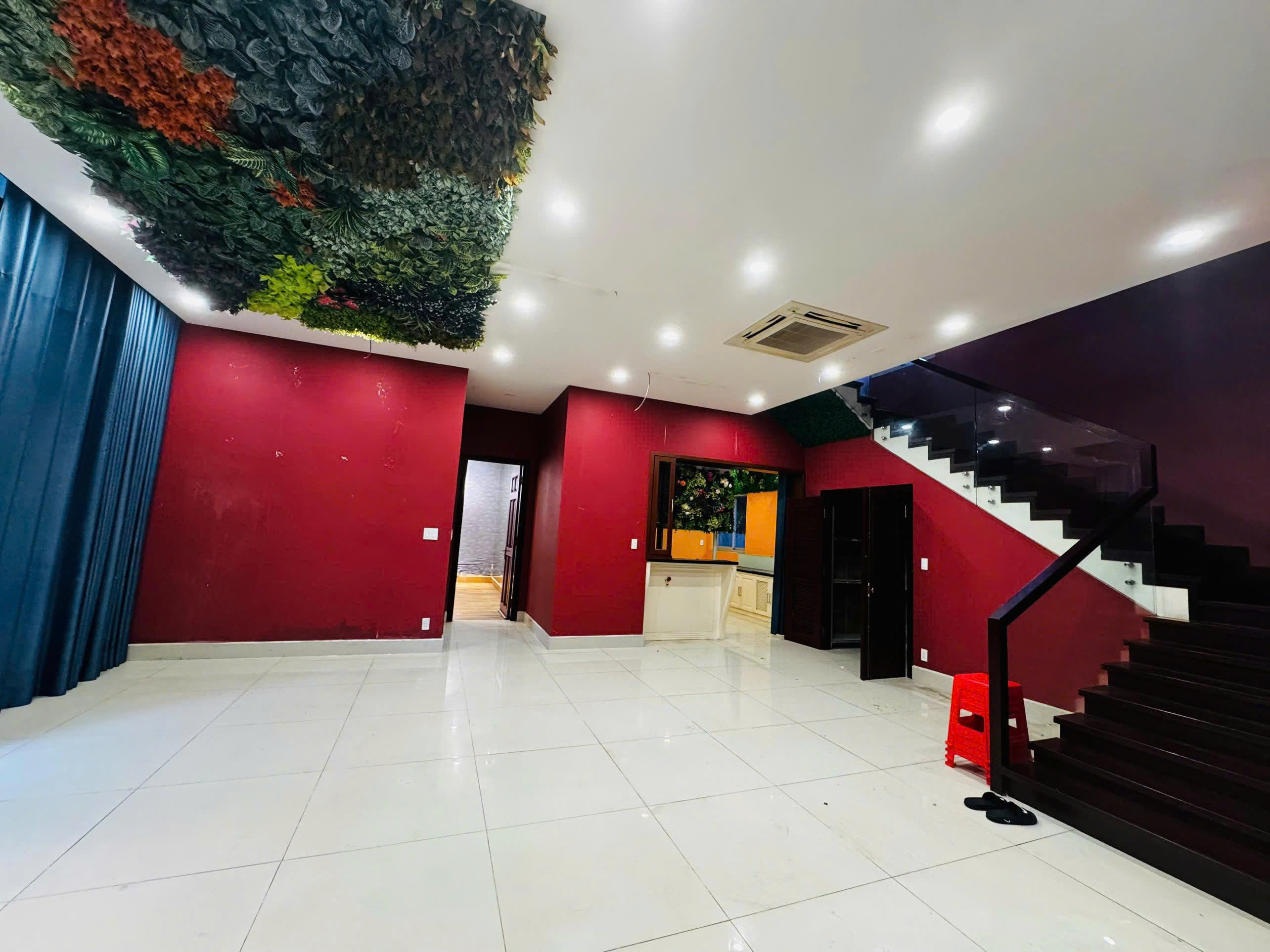 Cho thuê Biệt thự Quận 9, Hồ Chí Minh, Diện tích 494m², Giá Thương lượng 16