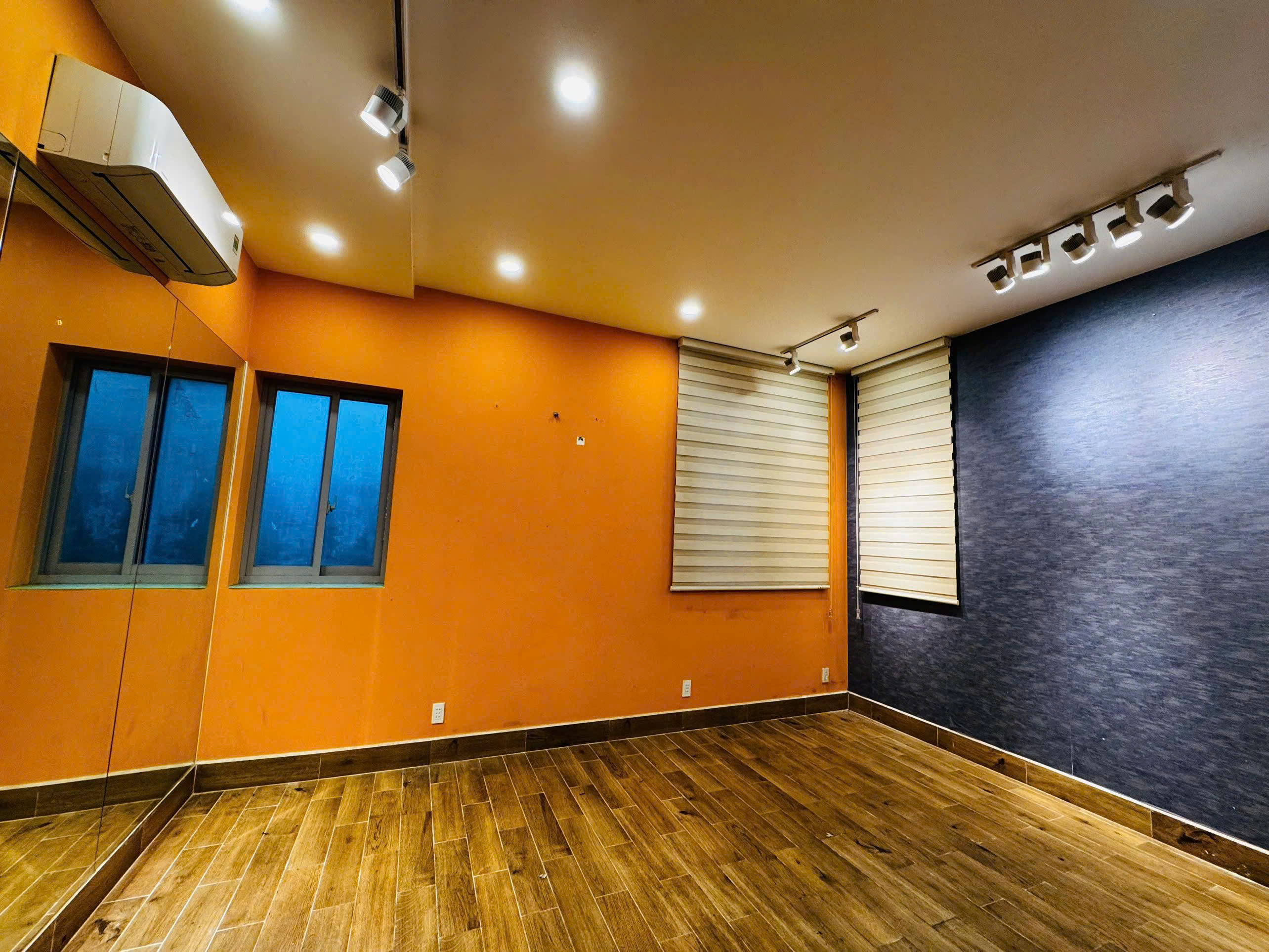 Cho thuê Biệt thự Quận 9, Hồ Chí Minh, Diện tích 494m², Giá Thương lượng