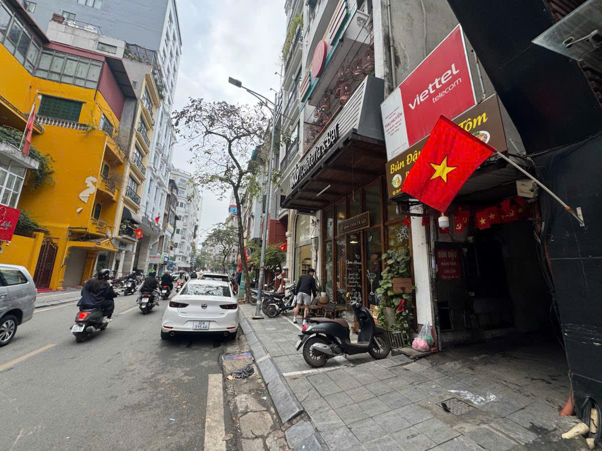 Nguyễn Trường Tộ Cách Phố 5M Lô Góc Thoáng MT 5M 4 Tầng 13.9 Tỷ 2