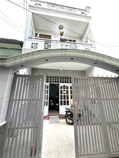 BÁN NHÀ NGANG LỚN NỞ HẬU 5.6M- Đ.TÔN ĐẢN- 99.8M2 CHÀO CHỈ 9 ĐỒNG 9- KHẾ BÊN KHU ẪM THỰC VĨNH 3