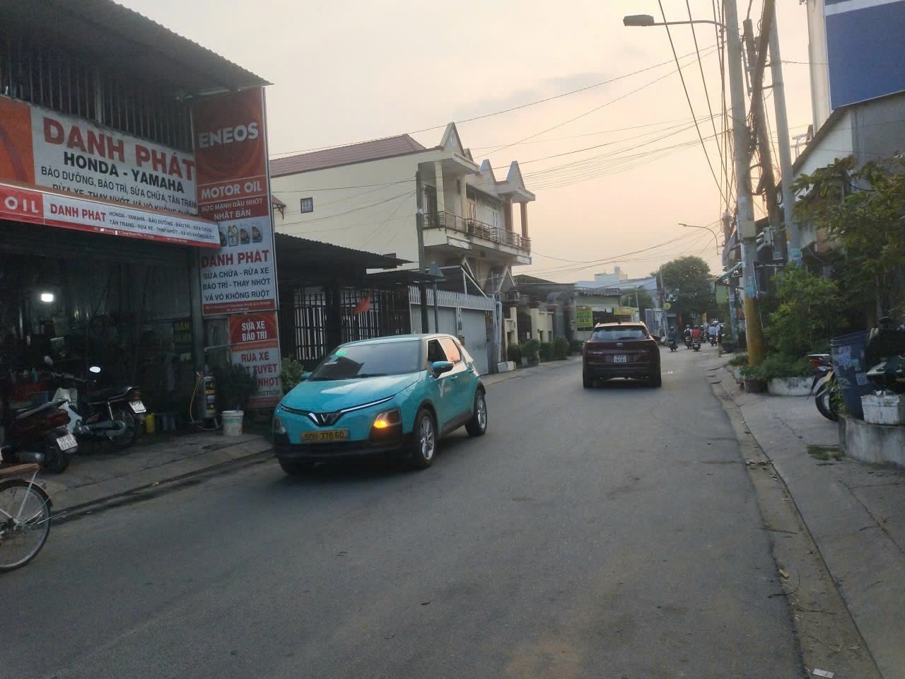 NHÀ MTKD 3 TẦNG 63M2 -  GẦN VINCOM LÊ VĂN VIỆT - QUẬN 98.59 TỶ