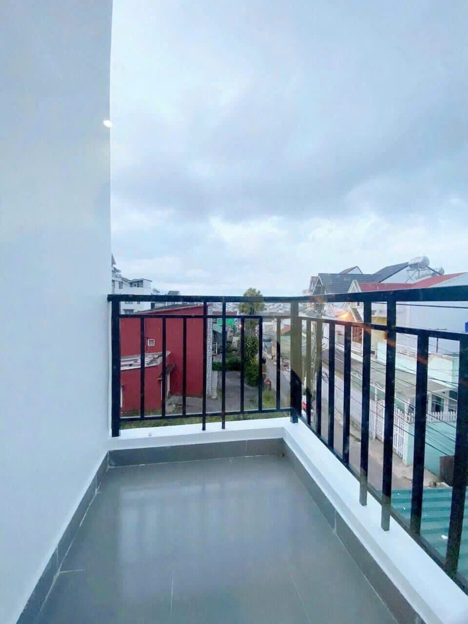 Cho thuê nhà 4 phòng đường Ngô Thì Nhậm phường 4 Đà Lạt giá 7 triệu 5