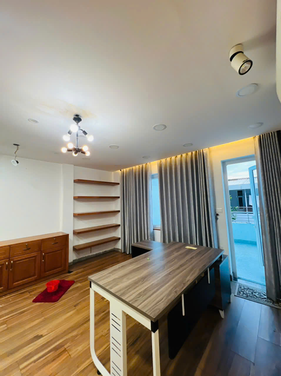 Cho thuê Biệt thự Phường Phú Hữu, Quận 9, Diện tích 300m², Giá 25 Triệu/tháng 6