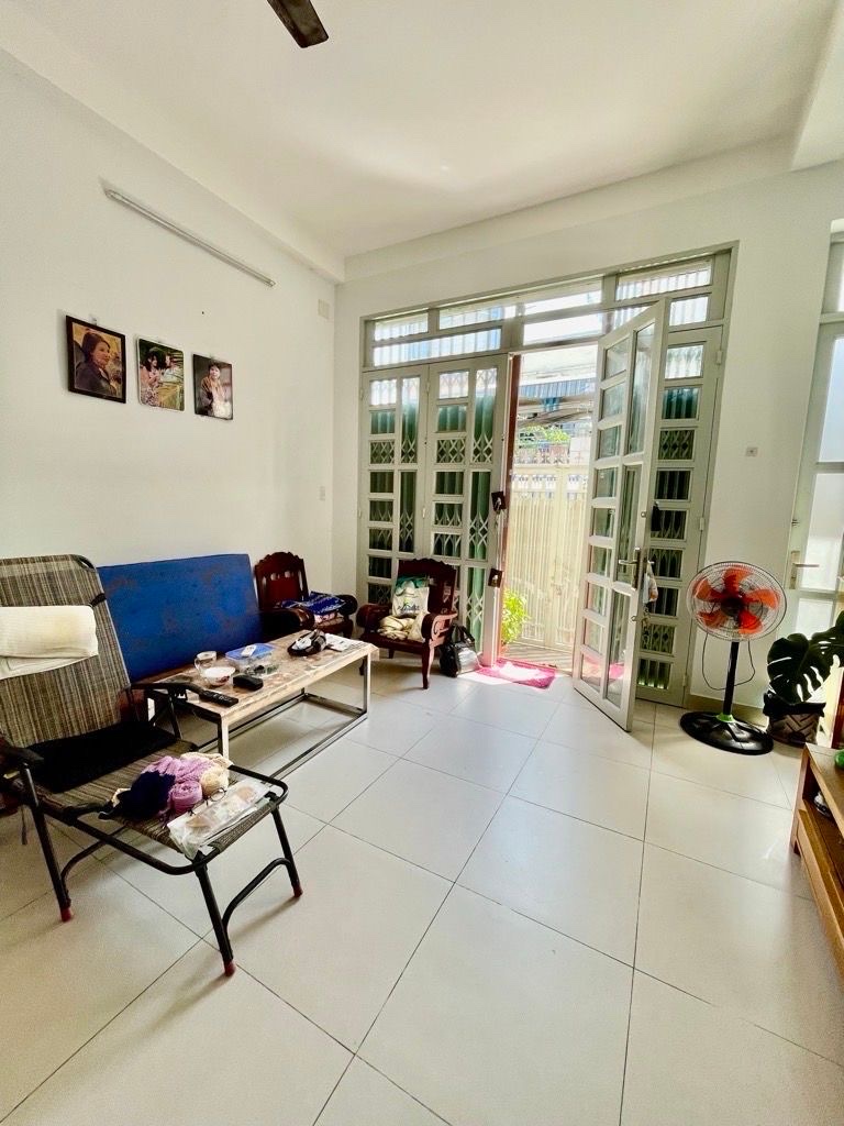 BÁN NHANH NHÀ- Đ. ĐOÀN VĂN BƠ NGANG 5.6M- DT 84M2 - CHÒA CHỈ 8 ĐỒNG MỐT- LƯU THÔNG TÔN ĐẢN - XÓM 4