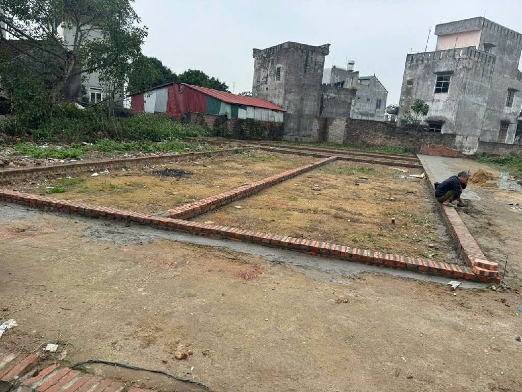 Bán gấp 63m đất tổ 9, Quang Minh, Mê Linh. Giá chỉ 2,7 tỷ. Đất vuông vắn, nở hậu, oto đỗ