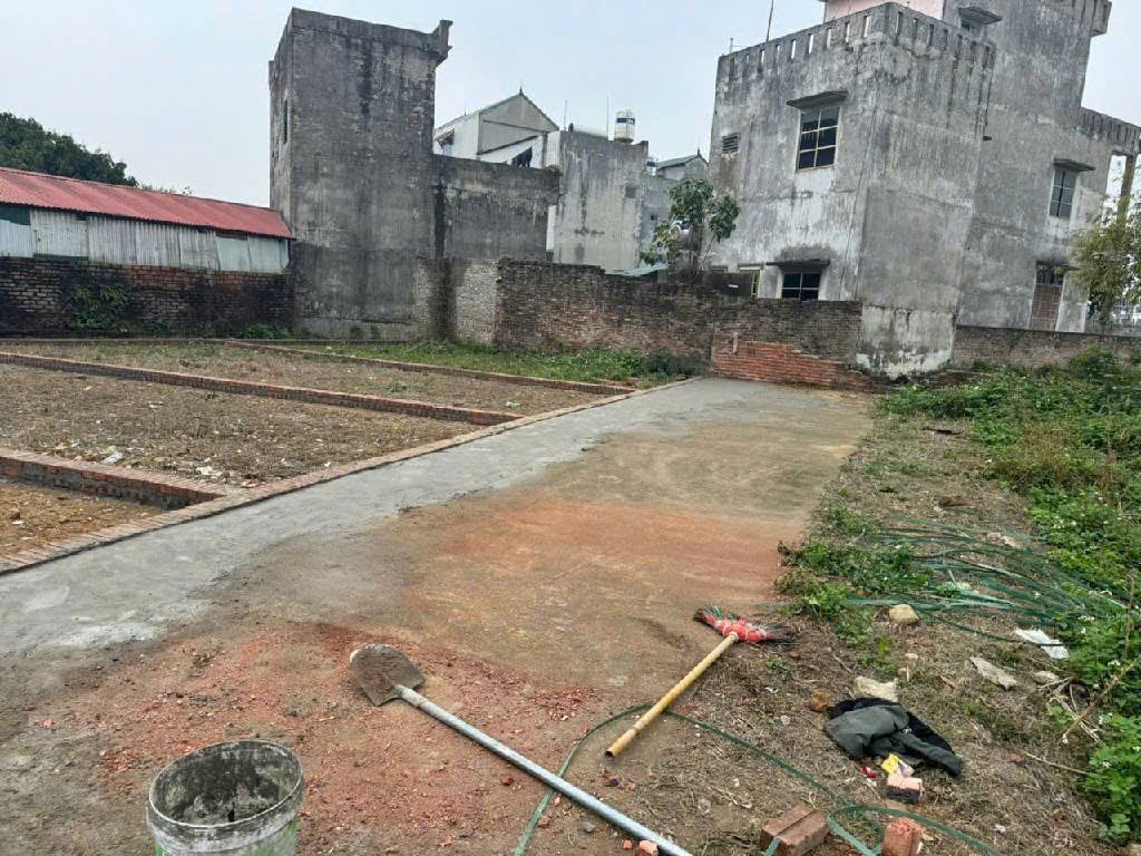 Bán gấp 63m đất tổ 9, Quang Minh, Mê Linh. Giá chỉ 2,7 tỷ. Đất vuông vắn, nở hậu, oto đỗ 3