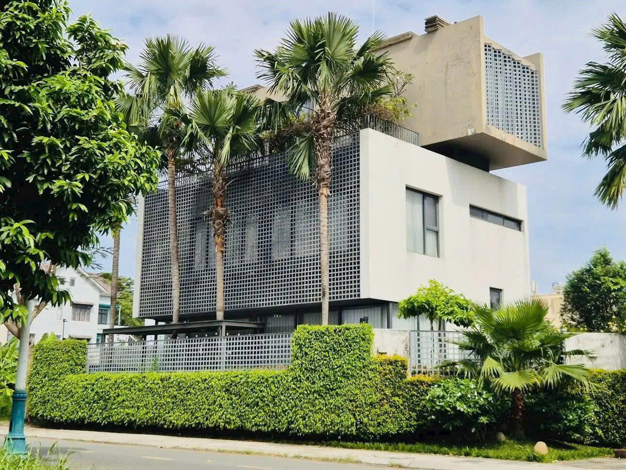 Cần bán Biệt thự Quận 2, Hồ Chí Minh, Diện tích 305m², Giá Thương lượng 5