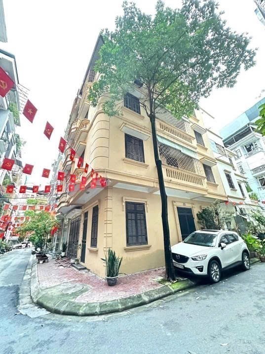 Cho thuê nhà riêng ngõ 20 Nguyễn Chánh, Yên Hòa, Cầu Giấy 50m x 4T giá 21TR, Ô TÔ KD